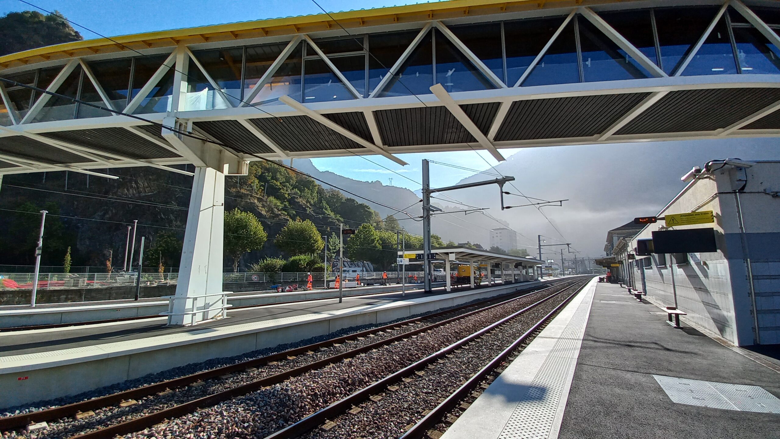 Rénovation et réhabilitation des gares ferroviaire et routière 